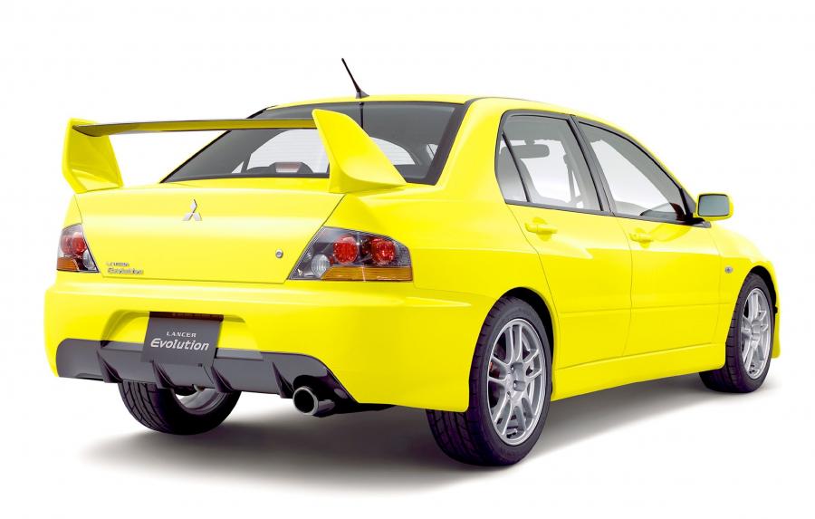  Mitsubishi Lancer Evolution IX 2005 года  (фото 13 из 32)